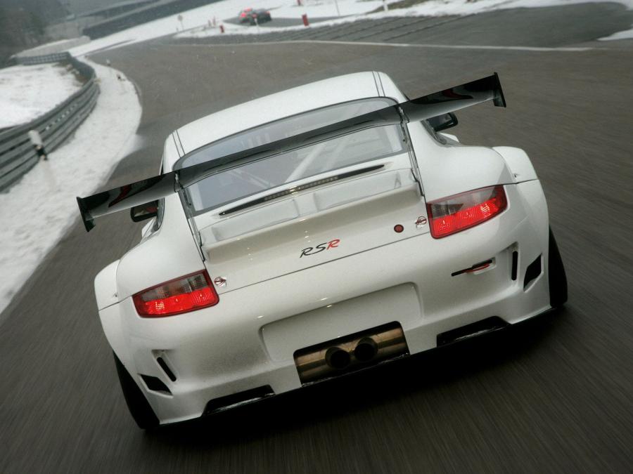  Porsche 911 GT3 RSR 2009 года  (фото 8 из 8)